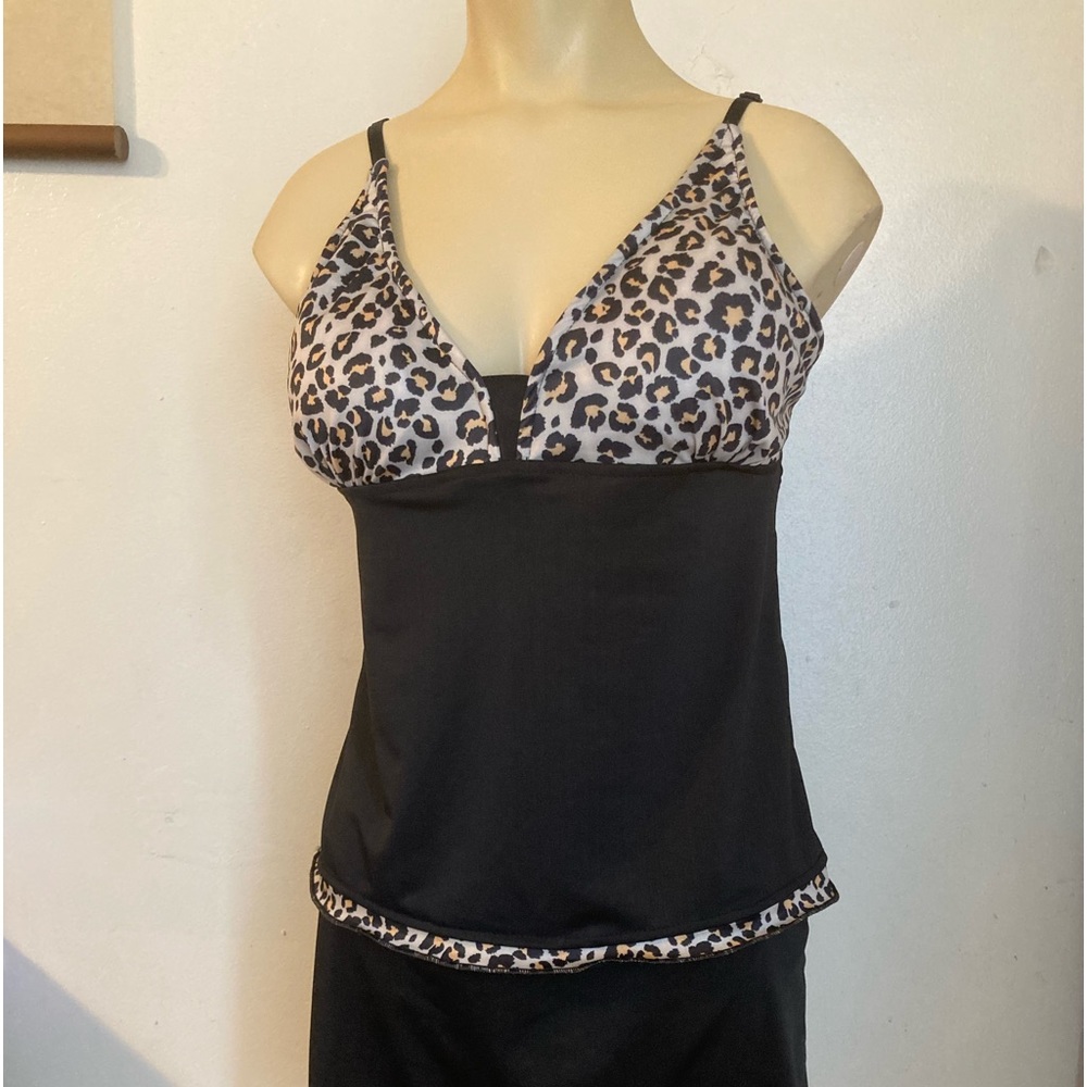 Two-piece Animal Print Swimsuit Size XL